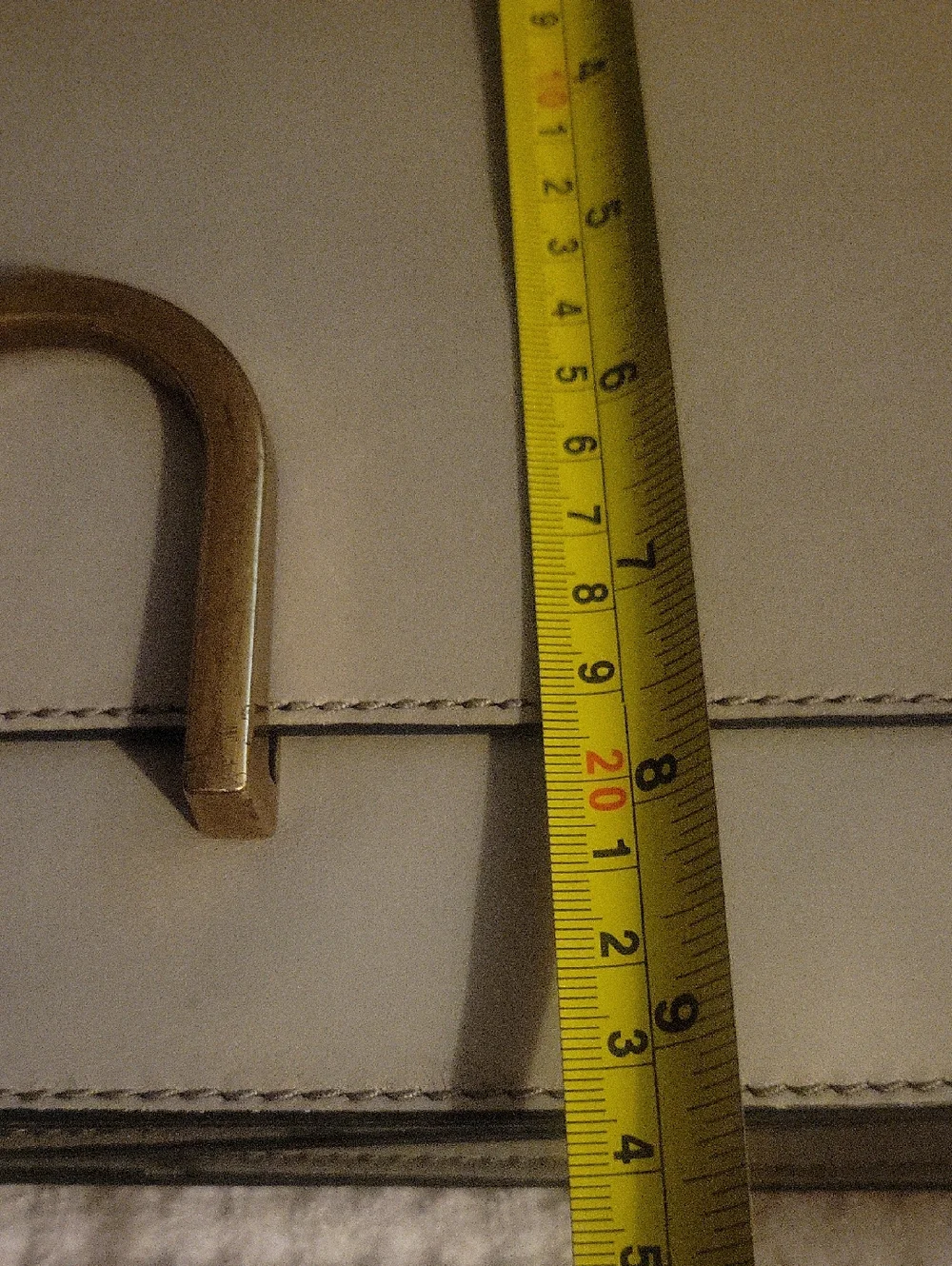 Fossil Leather Shoulder Bag Light Gray/Gold Hardware U-Shape Clasp Charm, NWOT - Picture 15 of 15